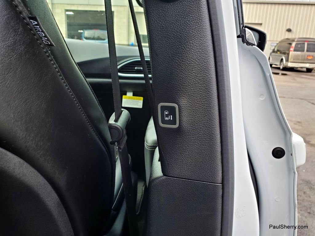 New 2026 Chrysler Voyager LX image 23