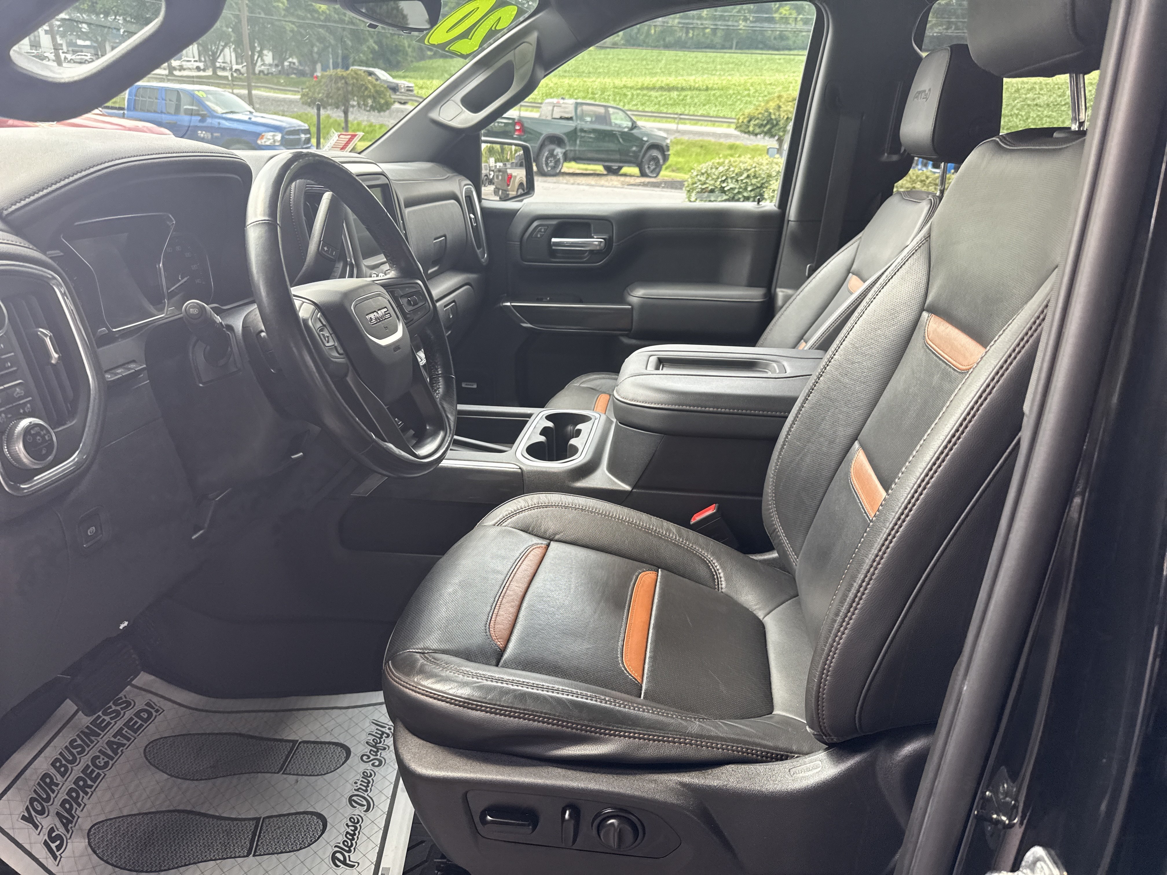 Used 2020 GMC Sierra 1500 AT4 w/ AT4 Premium Package AWD/4WD image 11