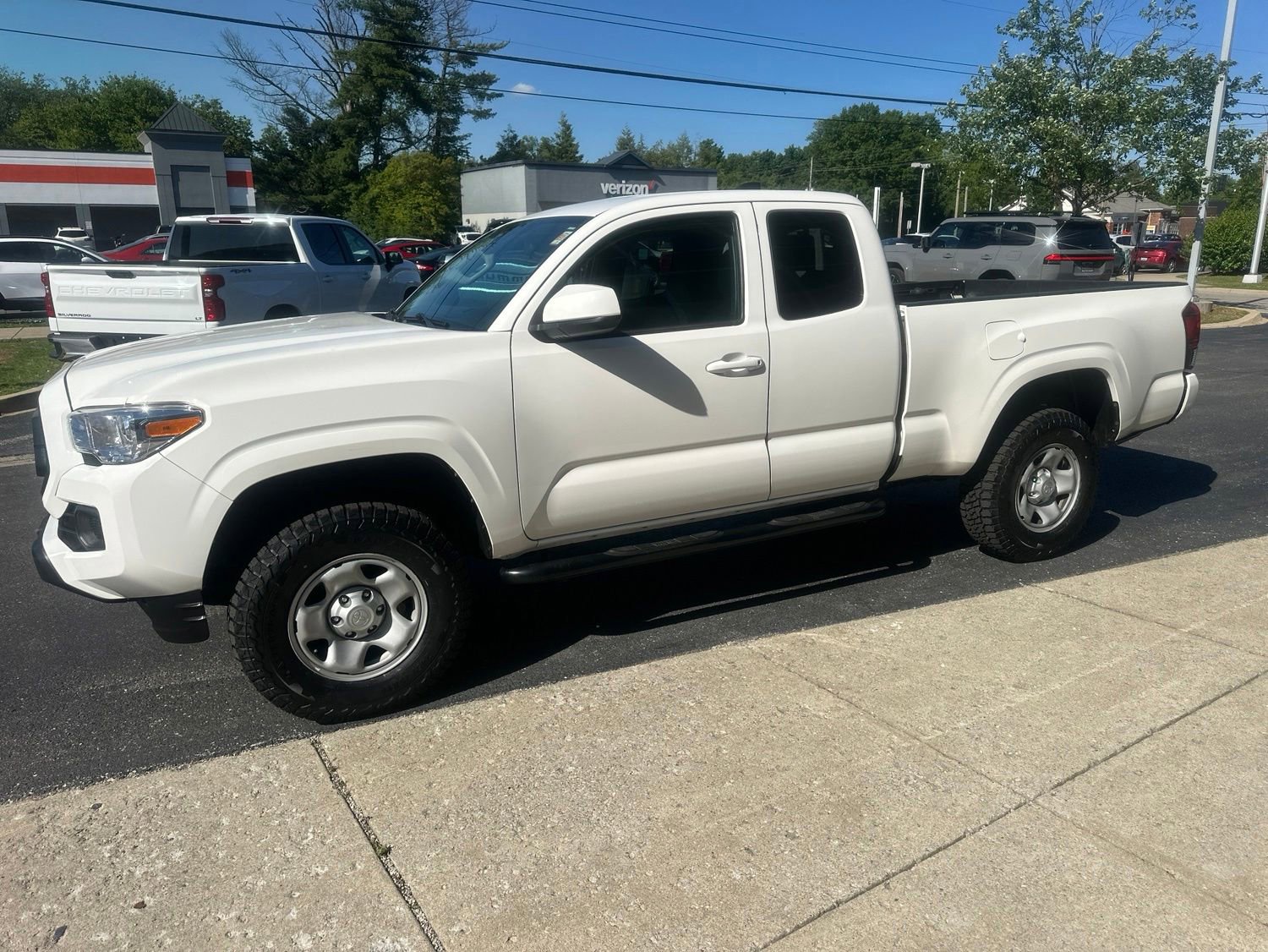 Used 2021 Toyota Tacoma SR w/ SR Convenience Package AWD/4WD image 7
