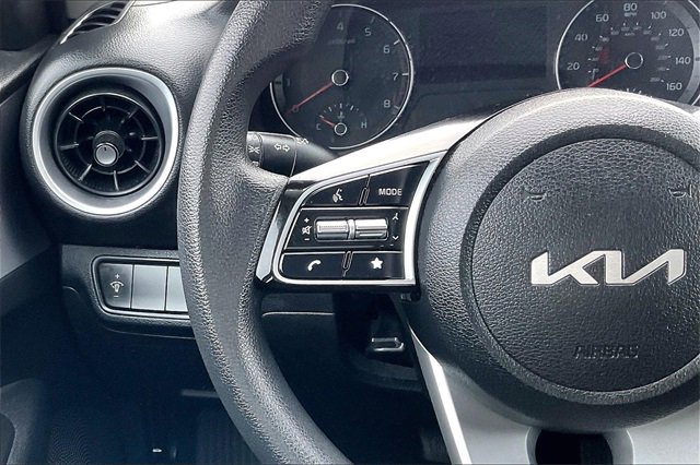 Used 2023 Kia Forte LXS image 18