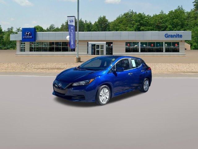 Used 2023 Nissan Leaf S FWD image 2