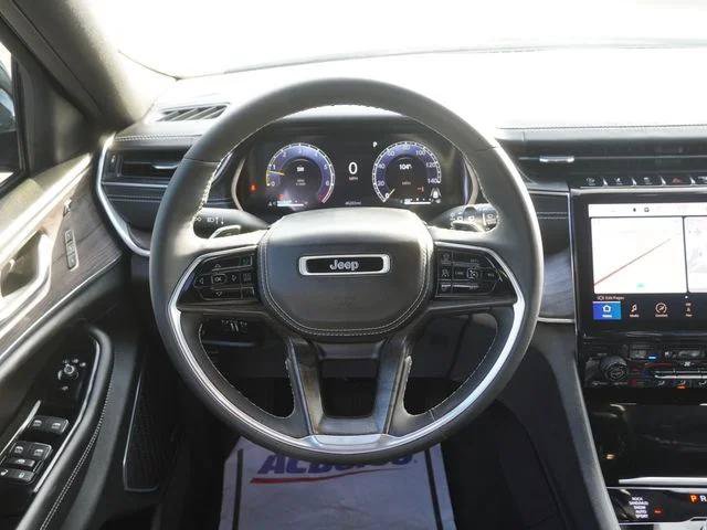 Certified 2023 Jeep Grand Cherokee L Overland w/ Luxury Tech Group IV AWD/4WD image 17