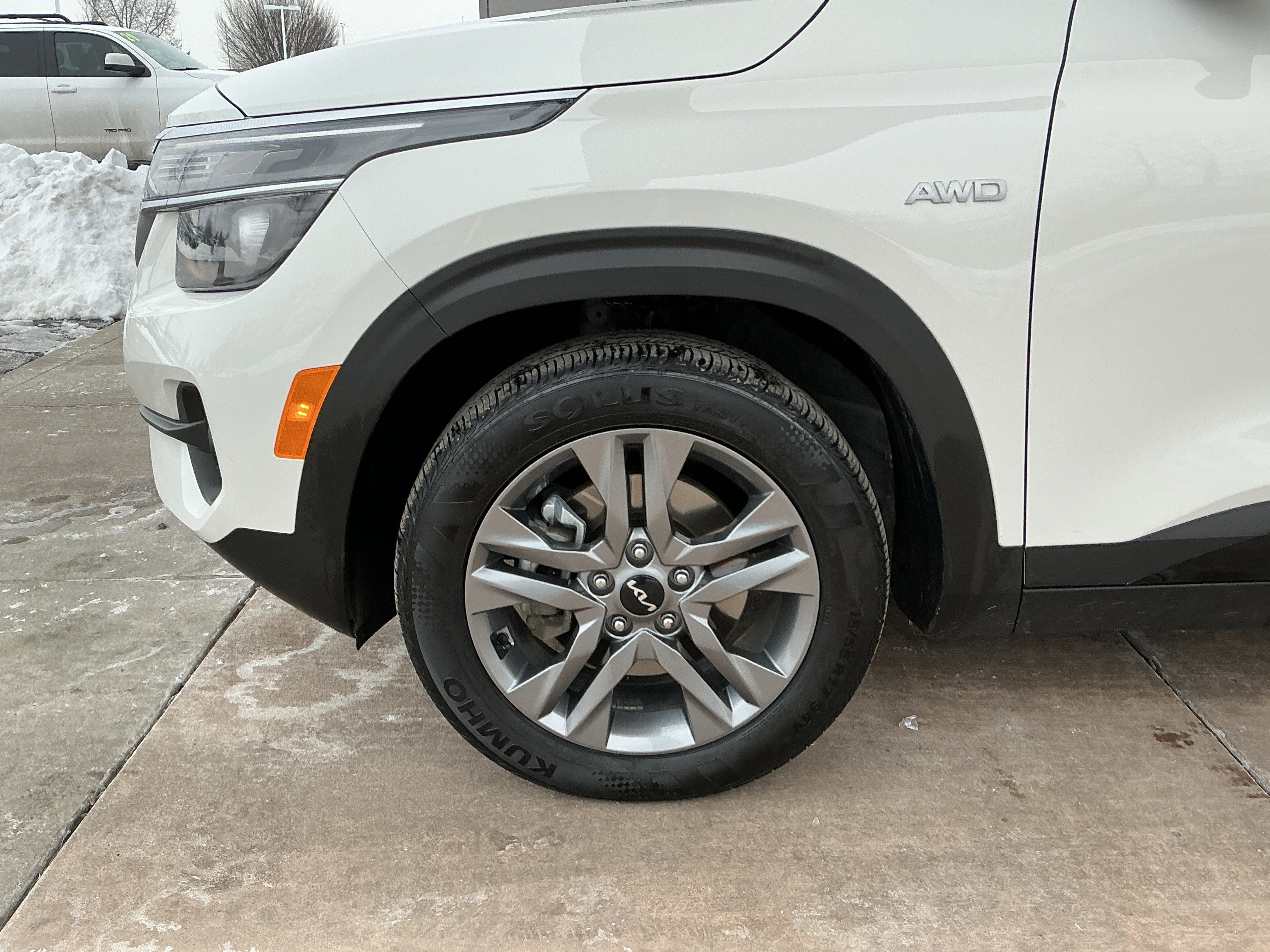 Used 2023 Kia Seltos S w/ Navigation Package image 25