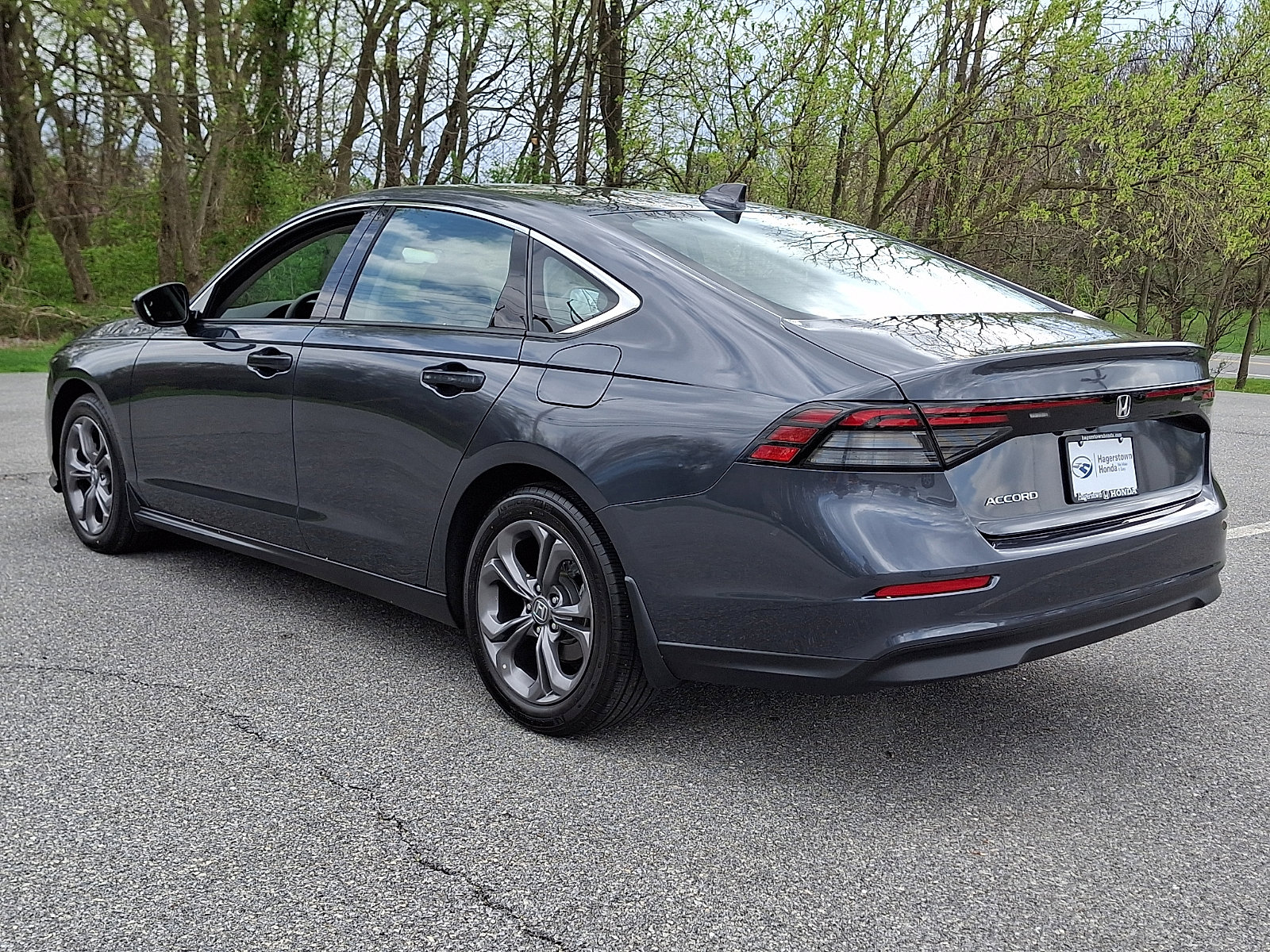 Used 2024 Honda Accord EX image 4