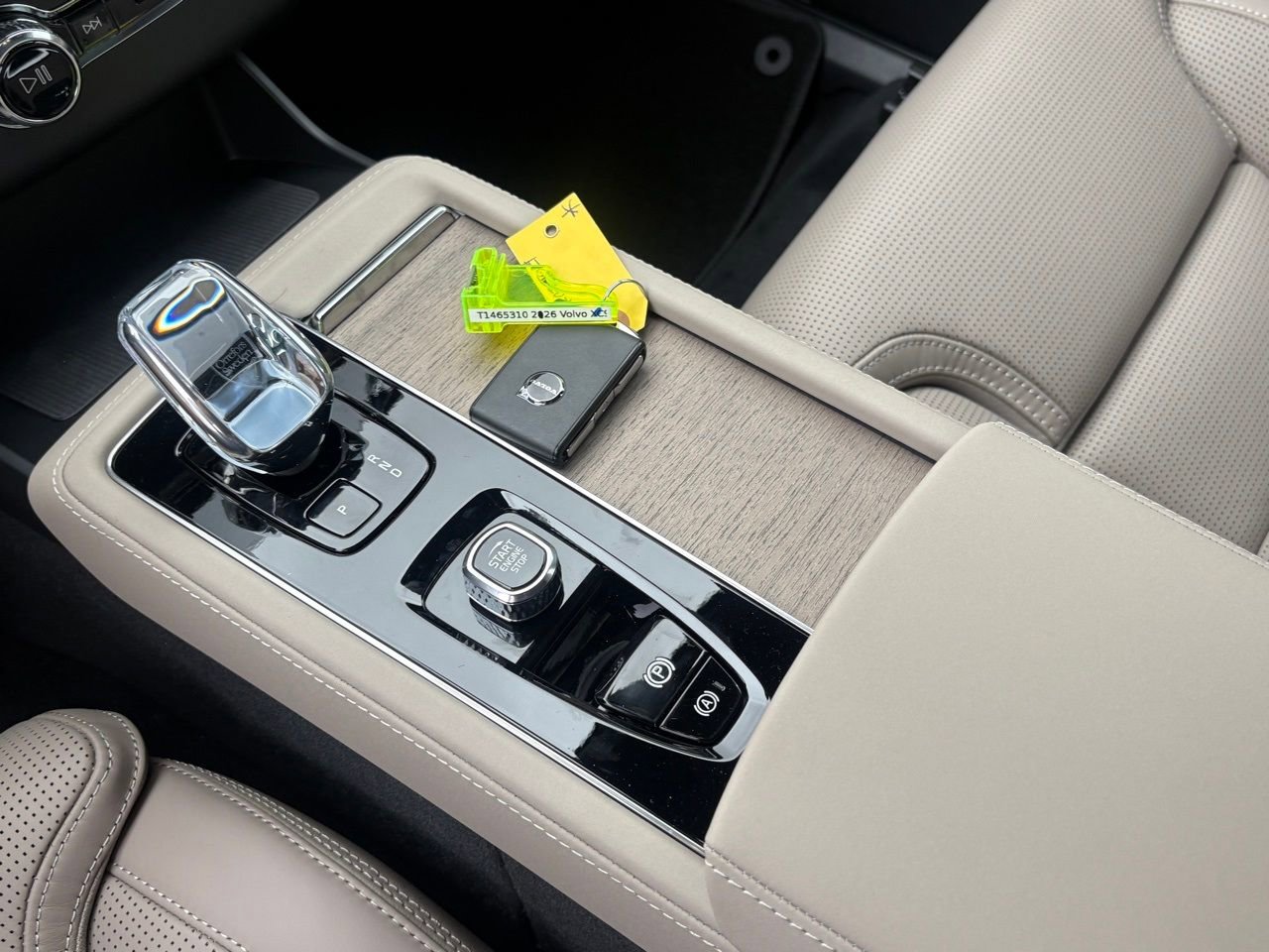 New 2026 Volvo XC90 B6 Ultra w/ Protection Package Premier image 11