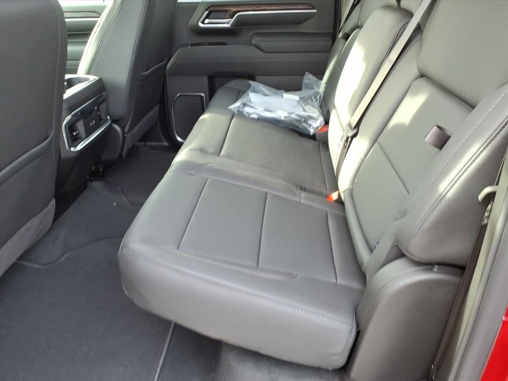 New 2026 GMC Sierra 2500 SLT w/ SLT Convenience Package image 5