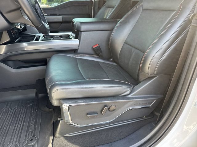 Used 2024 Ford F350 Lariat w/ Lariat Ultimate Package AWD/4WD image 10
