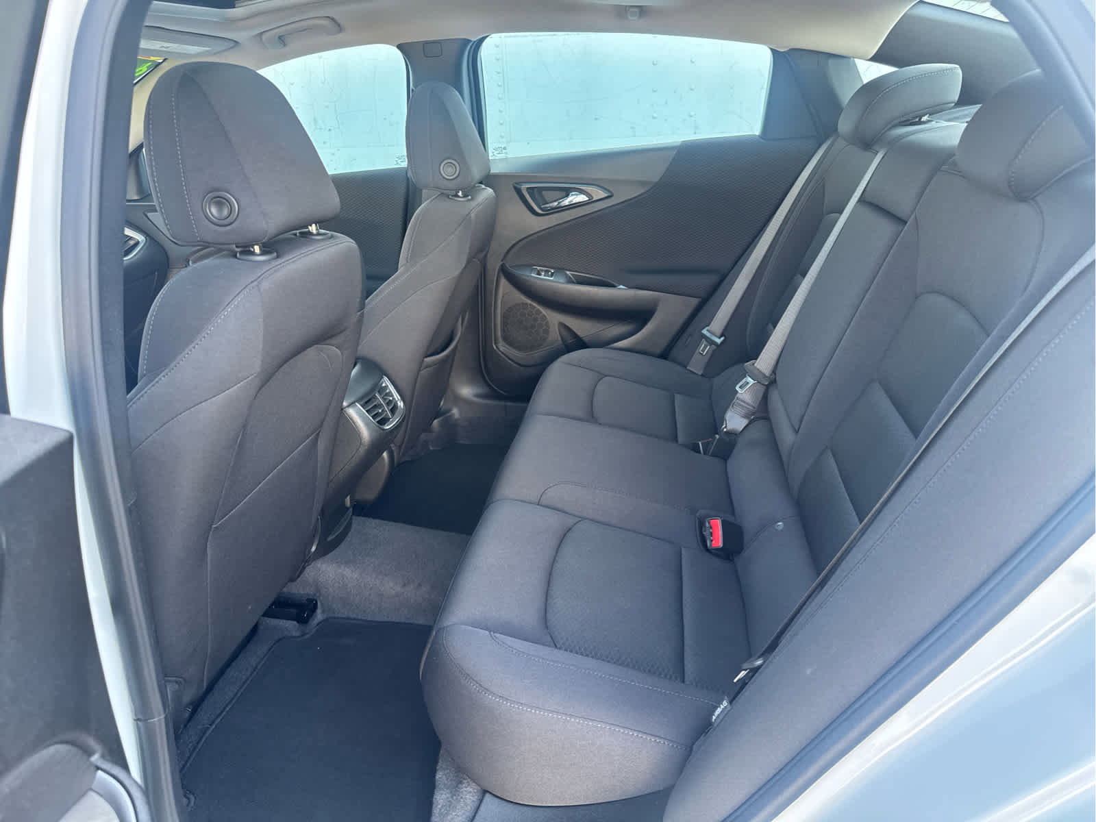 Used 2024 Chevrolet Malibu LT image 32