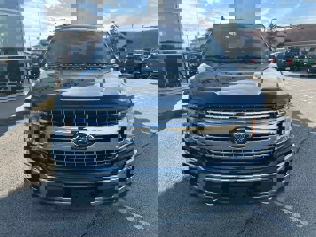 Used 2019 Ford F150 XLT w/ Equipment Group 302A Luxury image 9