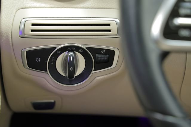 Used 2021 Mercedes-Benz C 300 Sedan image 28