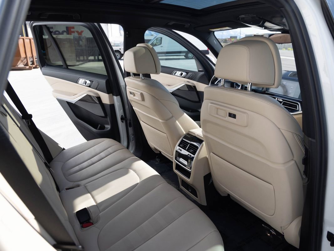 Used 2021 BMW X5 xDrive40i w/ Premium Package AWD/4WD image 26