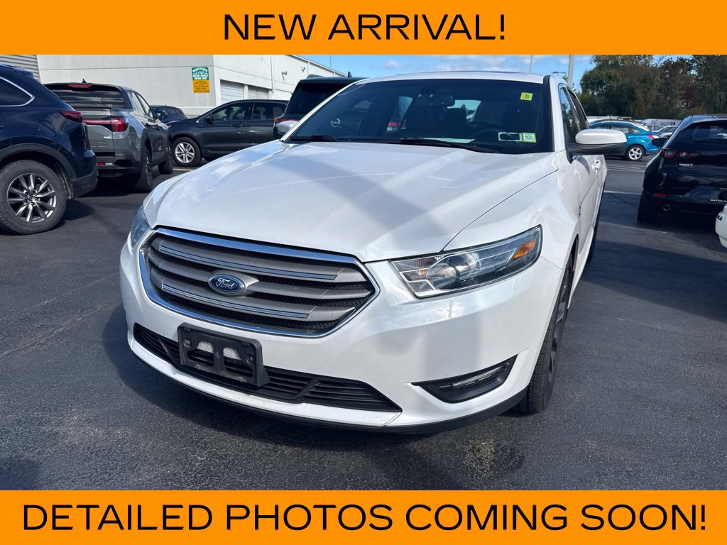 Used 2015 Ford Taurus SEL w/ Equipment Group 201A FWD image 1