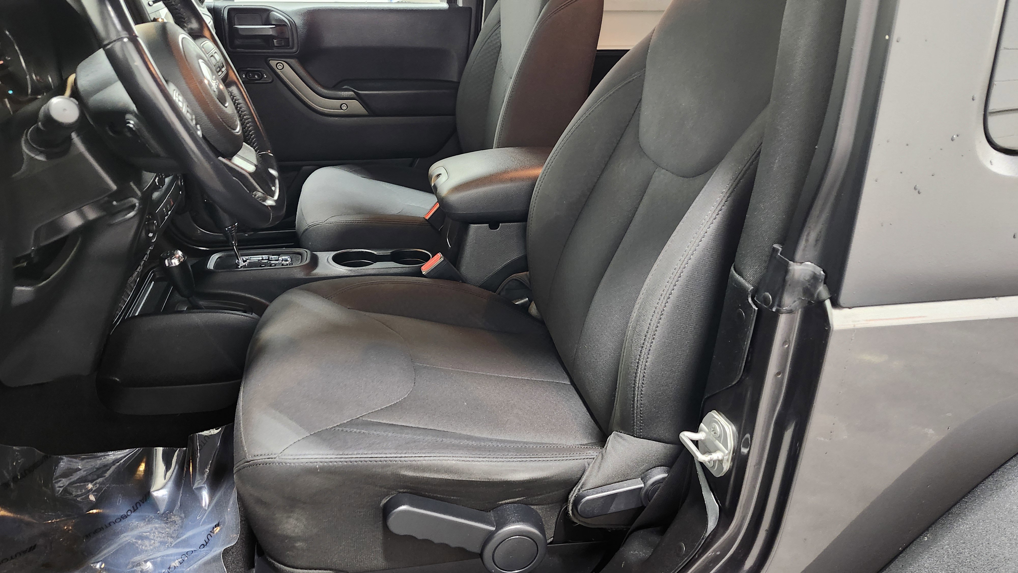 Used 2016 Jeep Wrangler Sport image 19