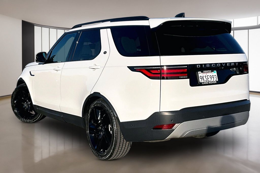 Certified 2023 Land Rover Discovery S AWD/4WD image 4