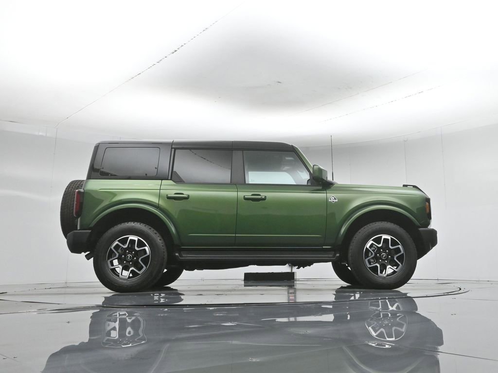 Used 2025 Ford Bronco Outer Banks AWD/4WD image 50