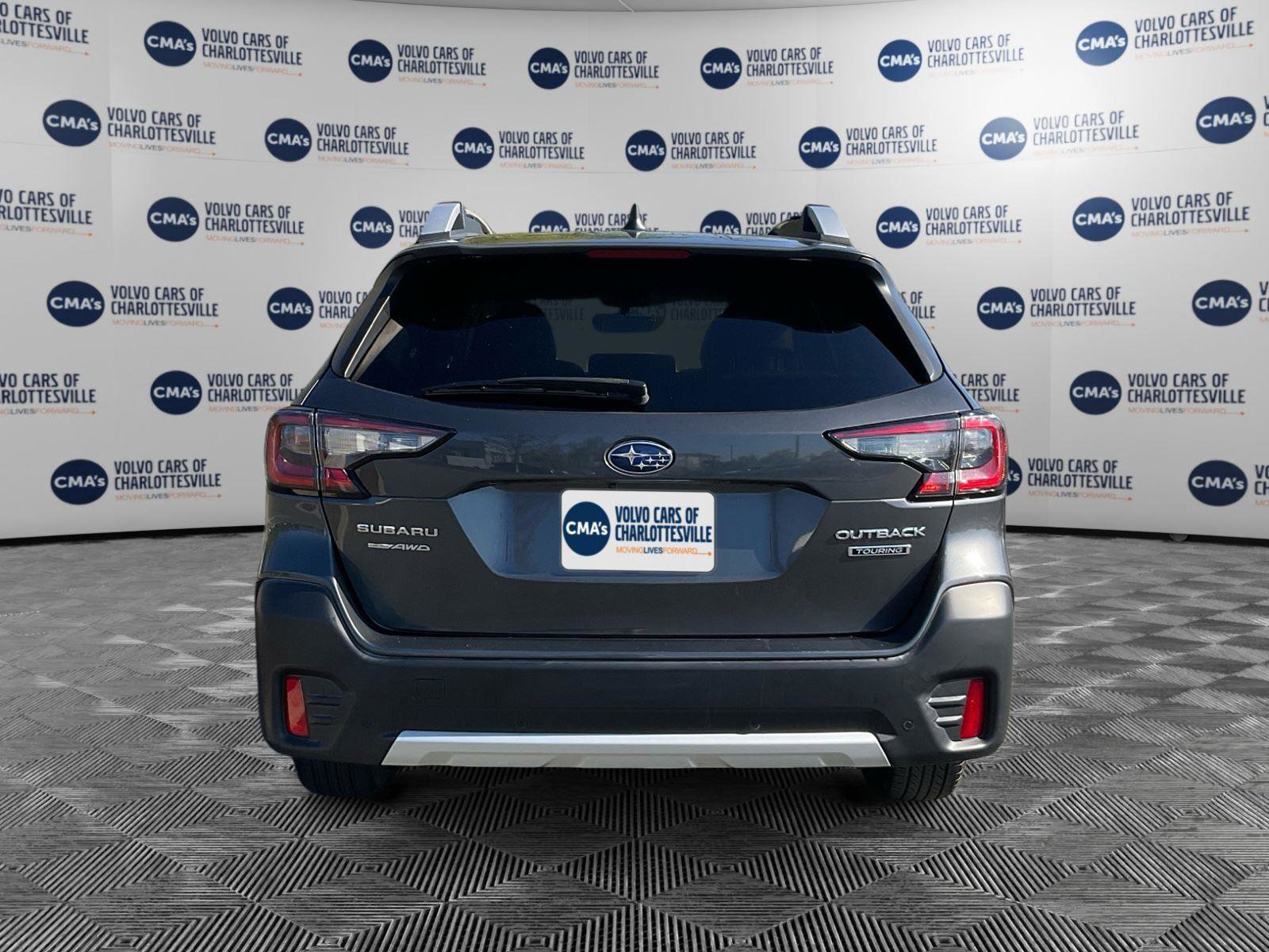 Used 2022 Subaru Outback Touring image 4