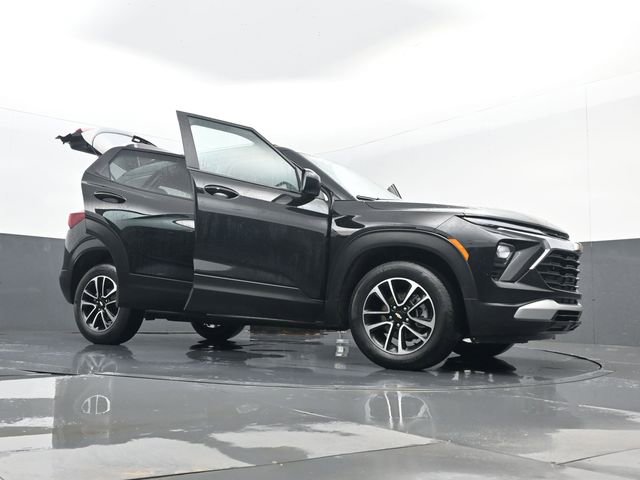 Used 2025 Chevrolet TrailBlazer LT image 31