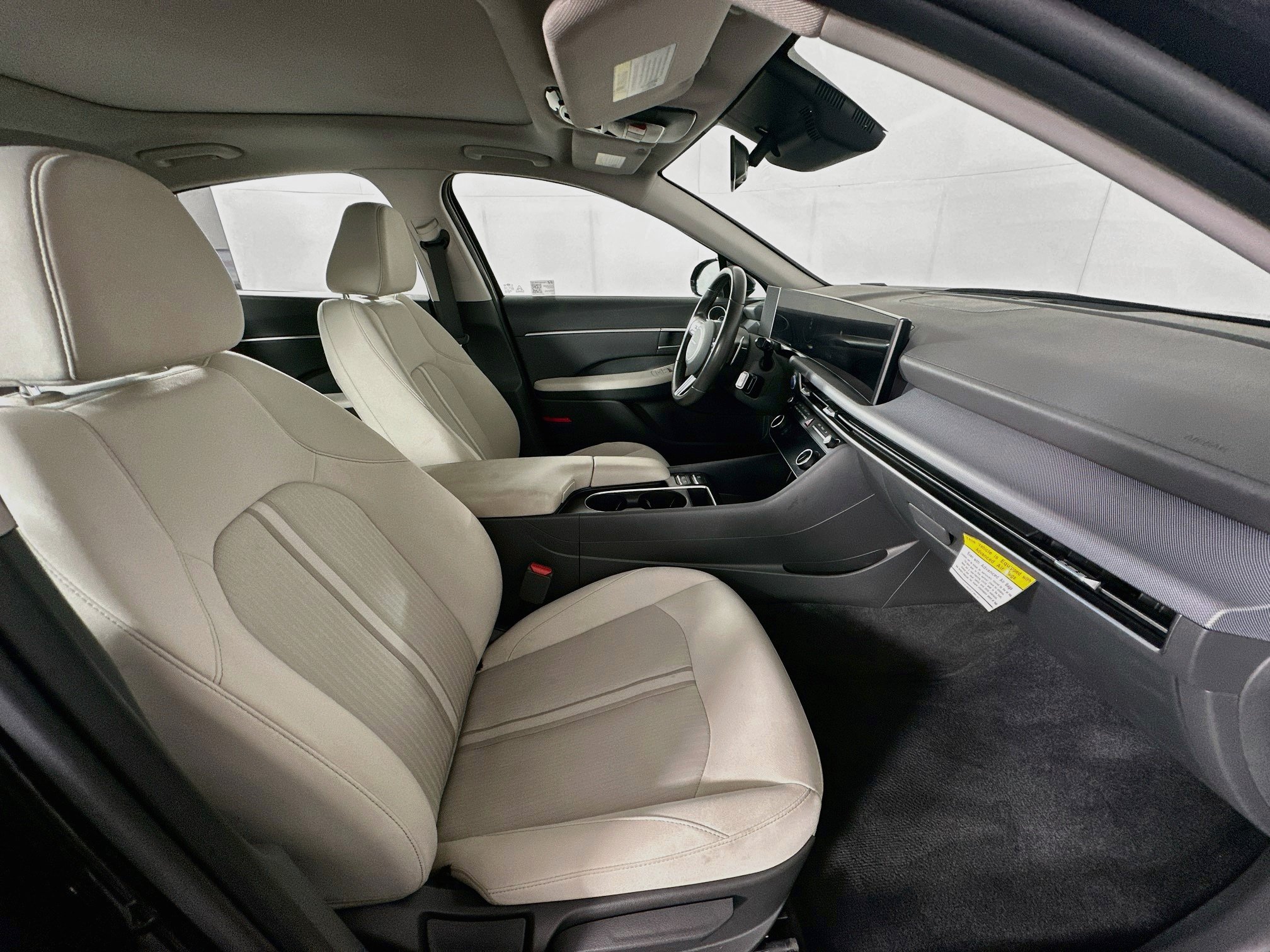 Used 2025 Hyundai Sonata SEL FWD image 29