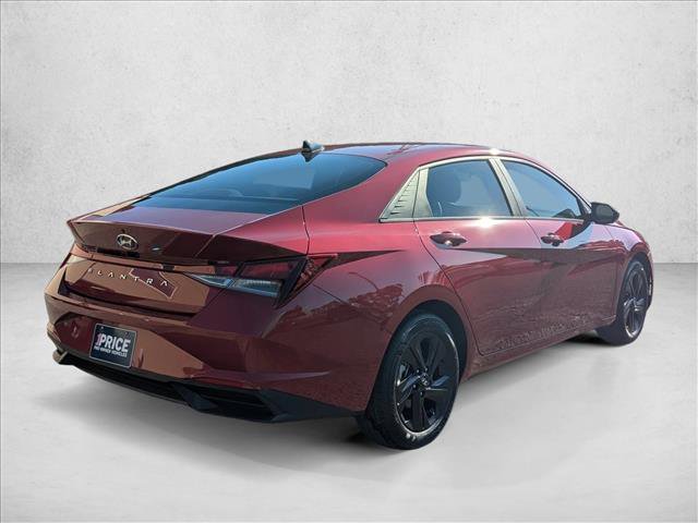 Used 2023 Hyundai Elantra SEL w/ Cargo Package image 5