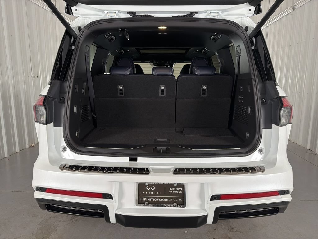 Certified 2026 INFINITI QX80 4WD w/ Sport Exterior Package image 8