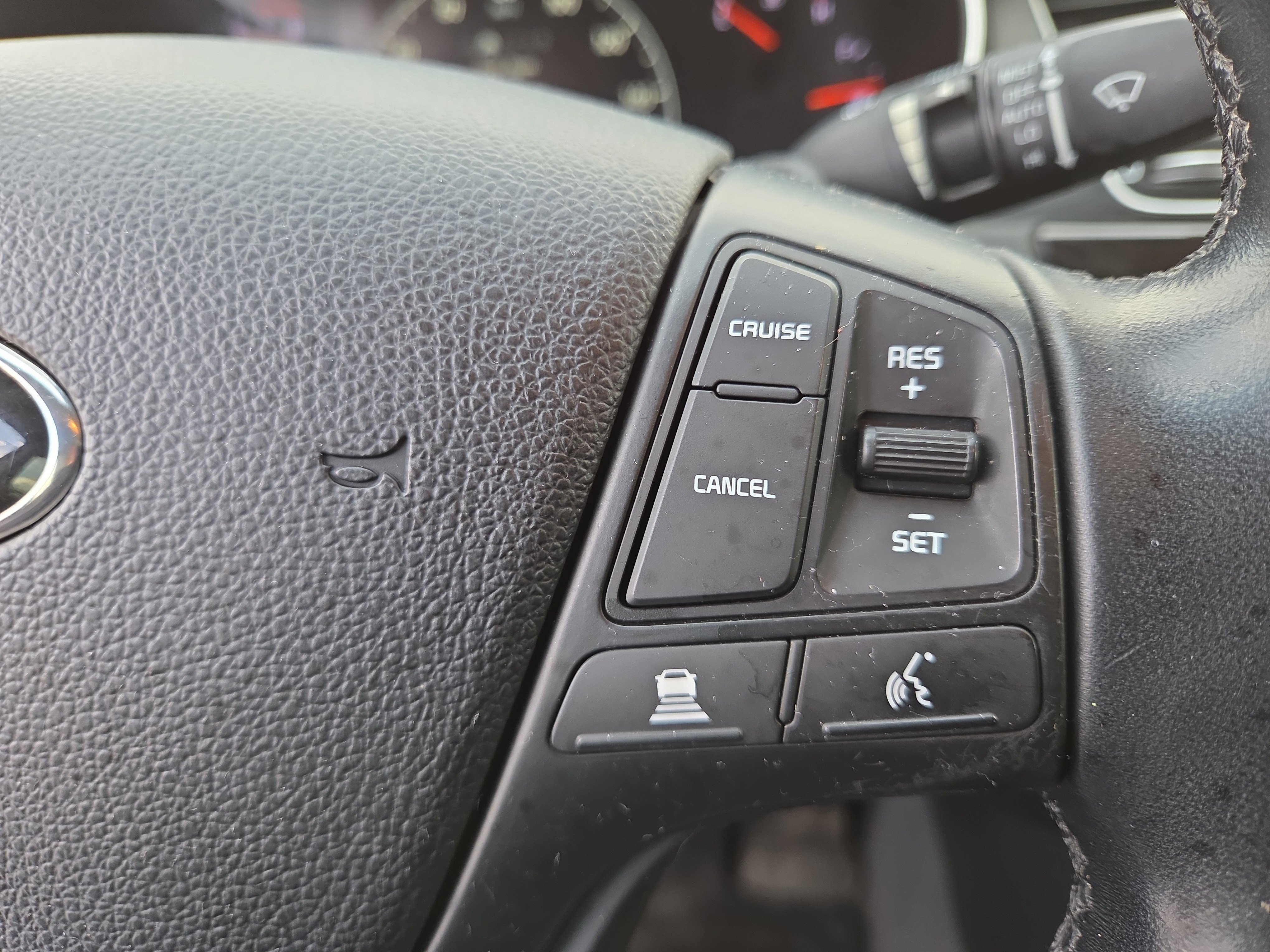 Used 2014 Kia Cadenza Limited image 26