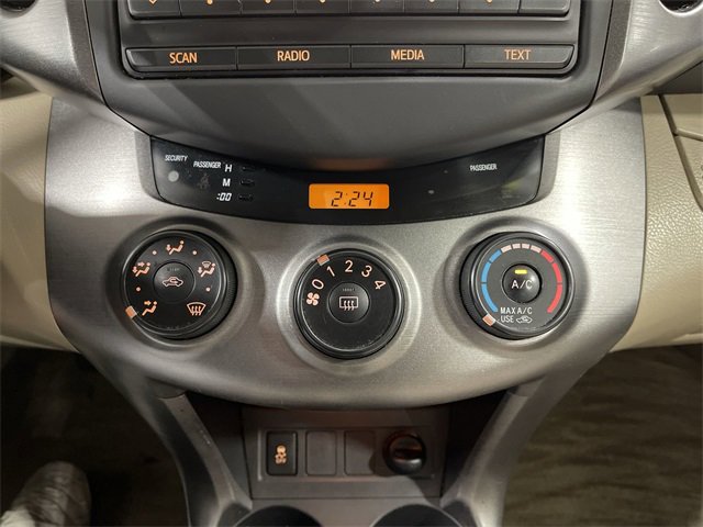 Used 2012 Toyota RAV4 4WD image 21