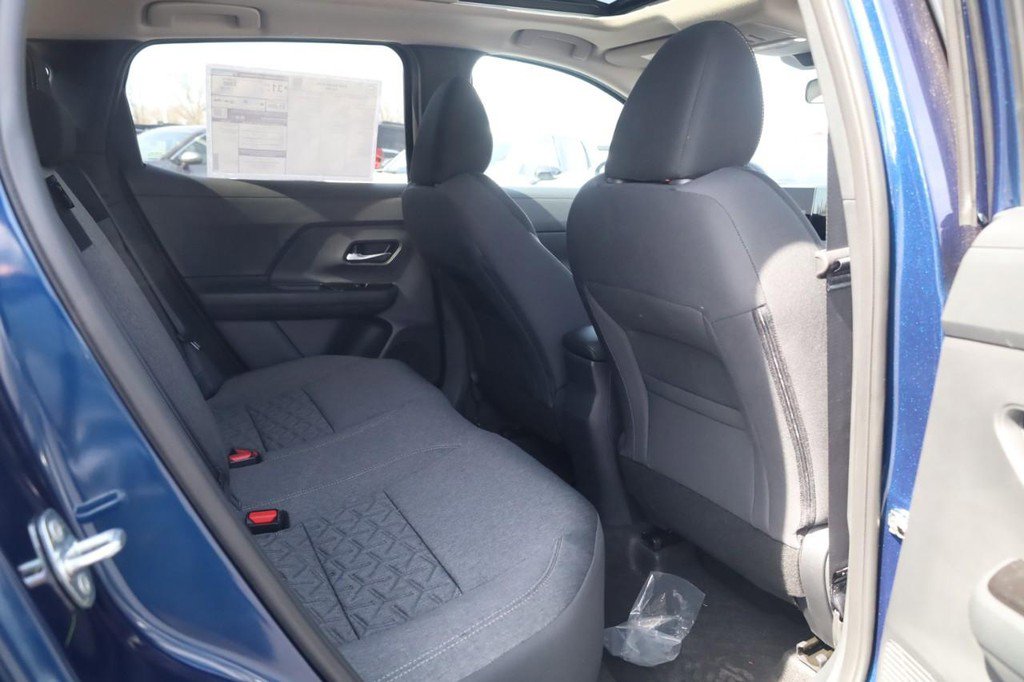 New 2026 Nissan Kicks SV w/ SV Premium Package image 18