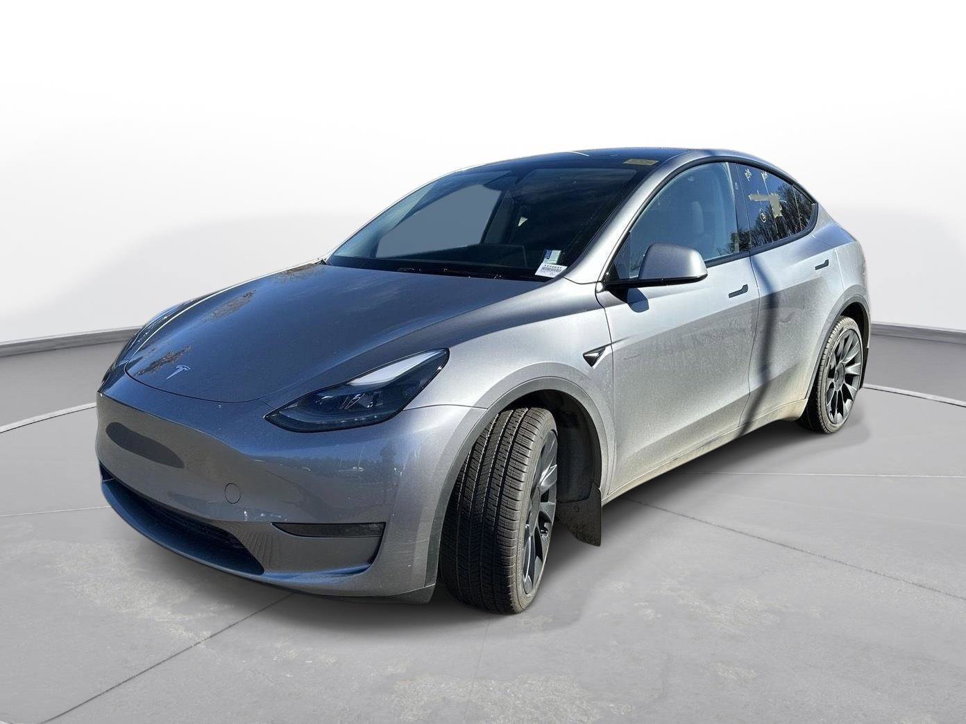 Used 2025 Tesla Model Y Long Range image 2