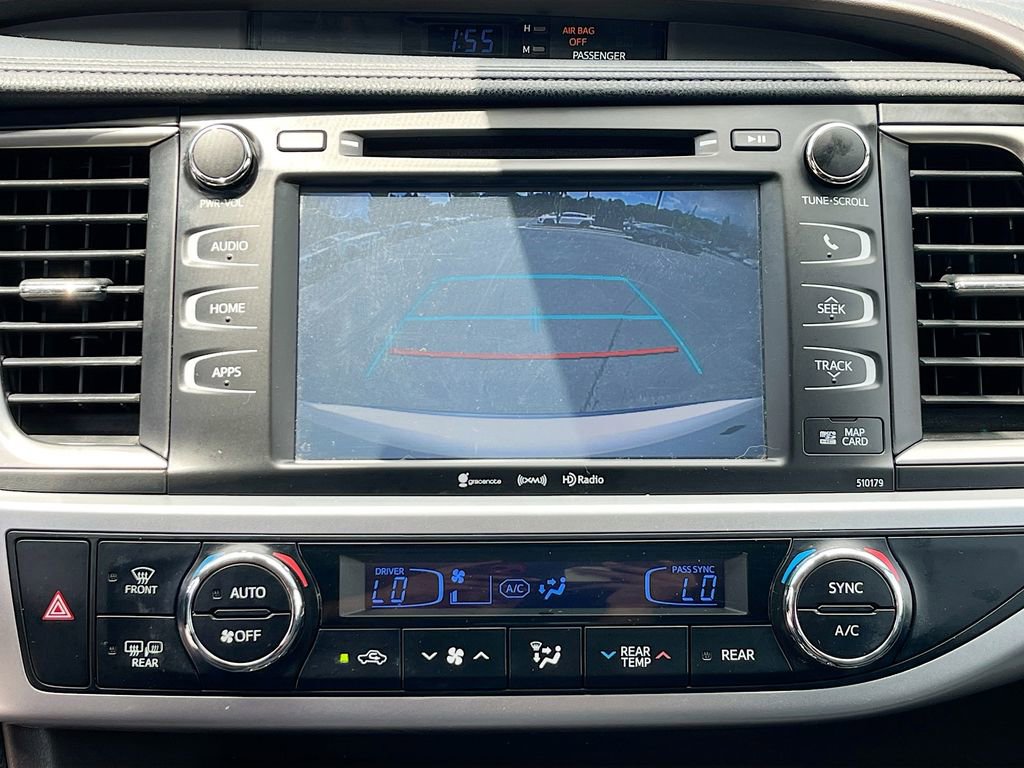 Used 2017 Toyota Highlander XLE AWD/4WD image 23