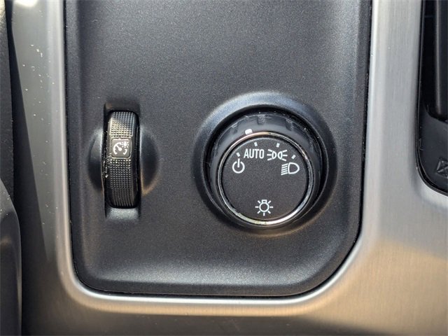 Used 2018 GMC Sierra 1500 SLE image 18