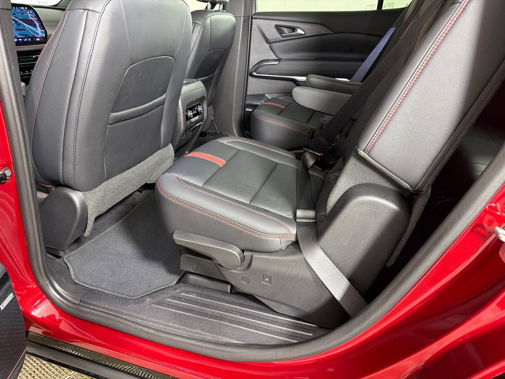 Used 2024 Chevrolet Traverse RS AWD/4WD image 23