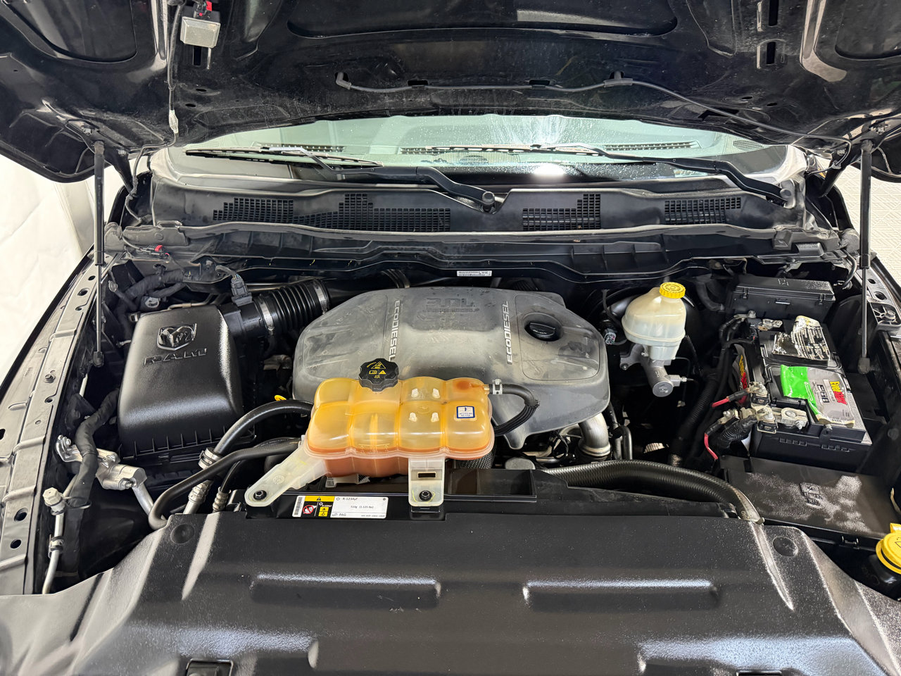 Used 2015 RAM 1500 Laramie w/ Convenience Group image 29