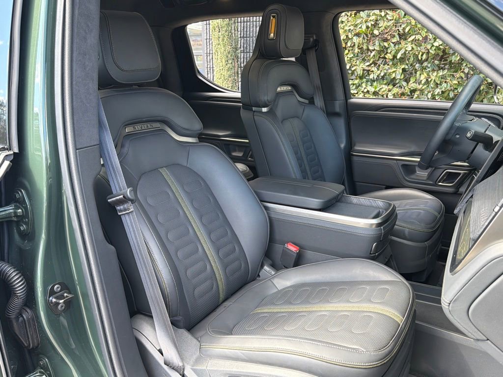 Used 2024 Rivian R1T Adventure image 34