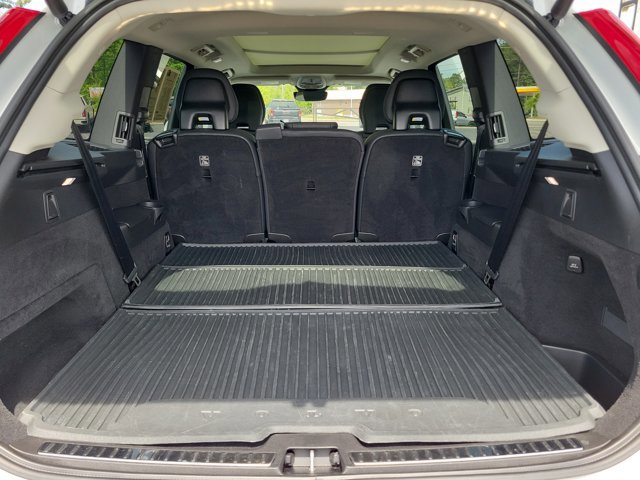 Used 2024 Volvo XC90 B5 Plus AWD/4WD image 8