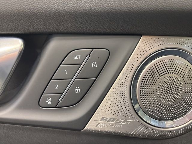 Used 2025 Buick Enclave Avenir w/ Super Cruise Package image 41