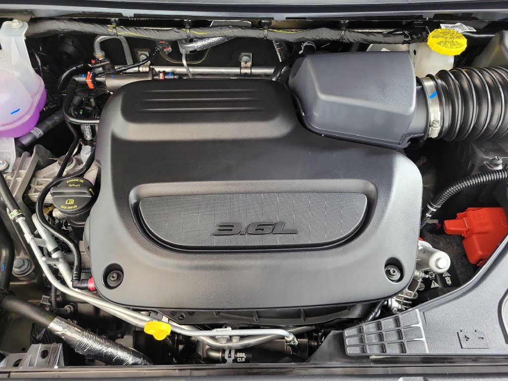 New 2027 Chrysler Pacifica Select FWD image 10