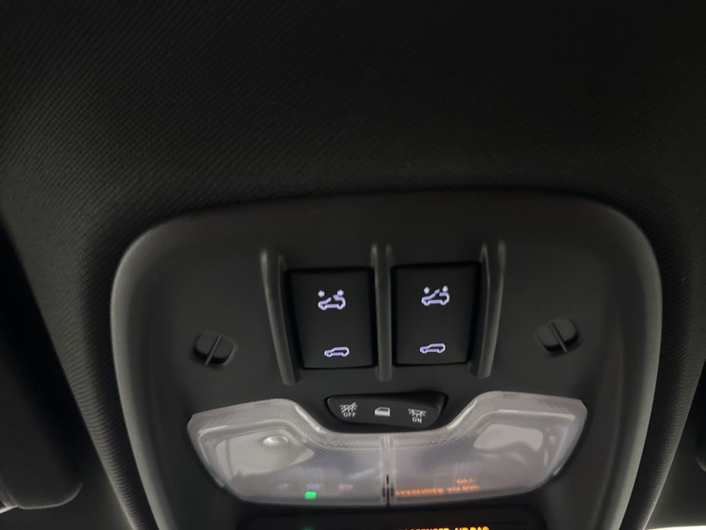 New 2025 GMC Canyon Elevation w/ Convenience Package image 46