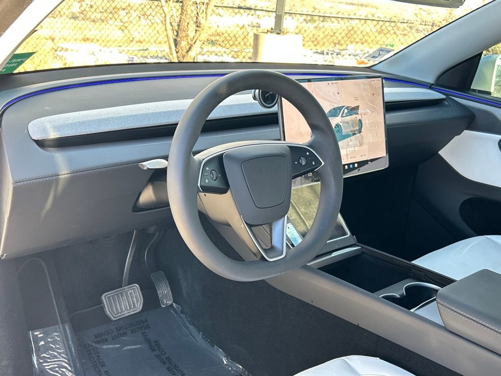 Used 2026 Tesla Model Y AWD image 10