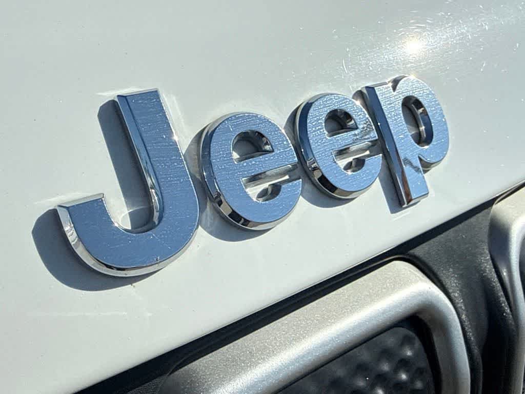 Used 2022 Jeep Compass Latitude AWD/4WD image 9