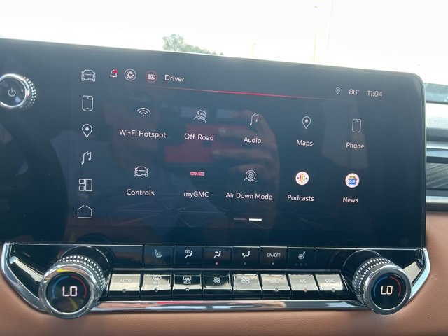 Used 2024 GMC Canyon AT4 w/ Technology Package image 23