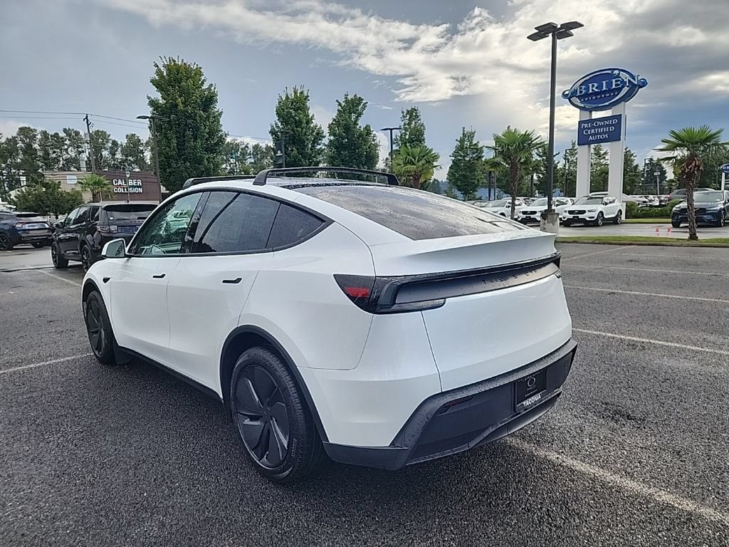 Used 2026 Tesla Model Y 2WD image 3