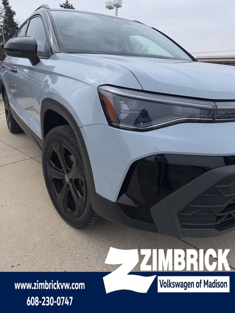 Certified 2025 Volkswagen Taos SE
