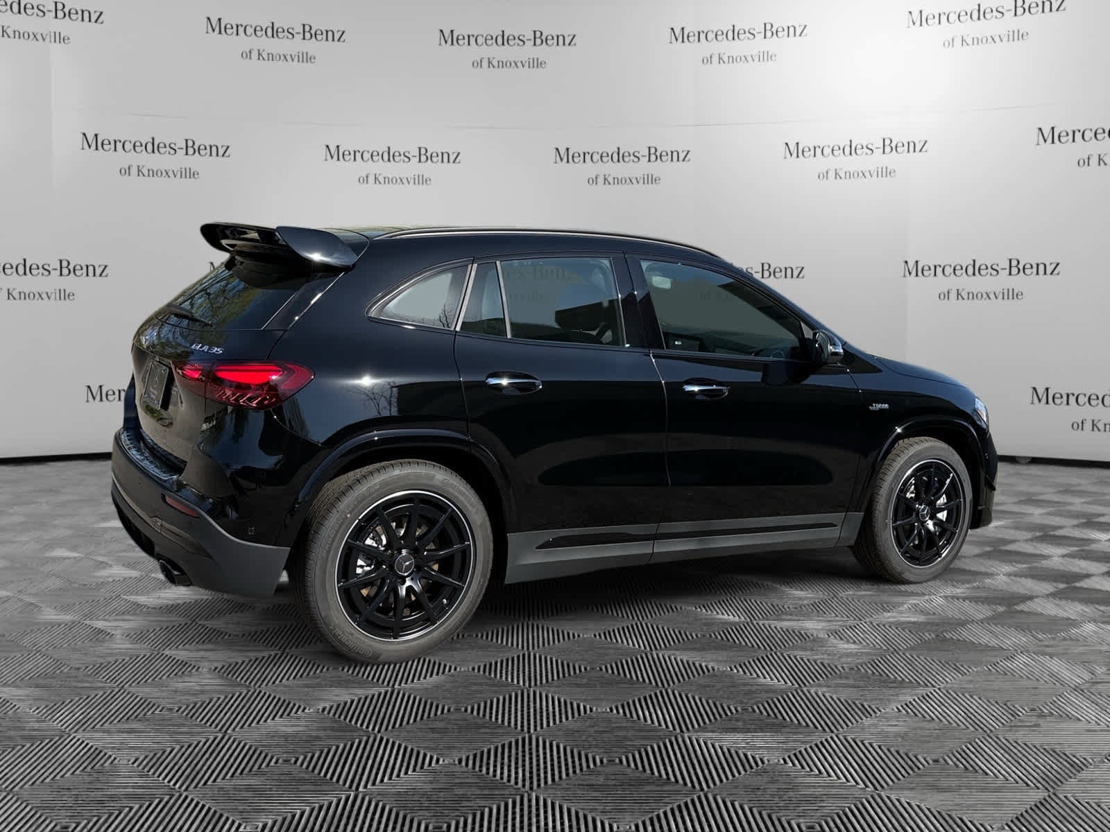 Used 2026 Mercedes-Benz GLA 35 AMG 4MATIC image 5