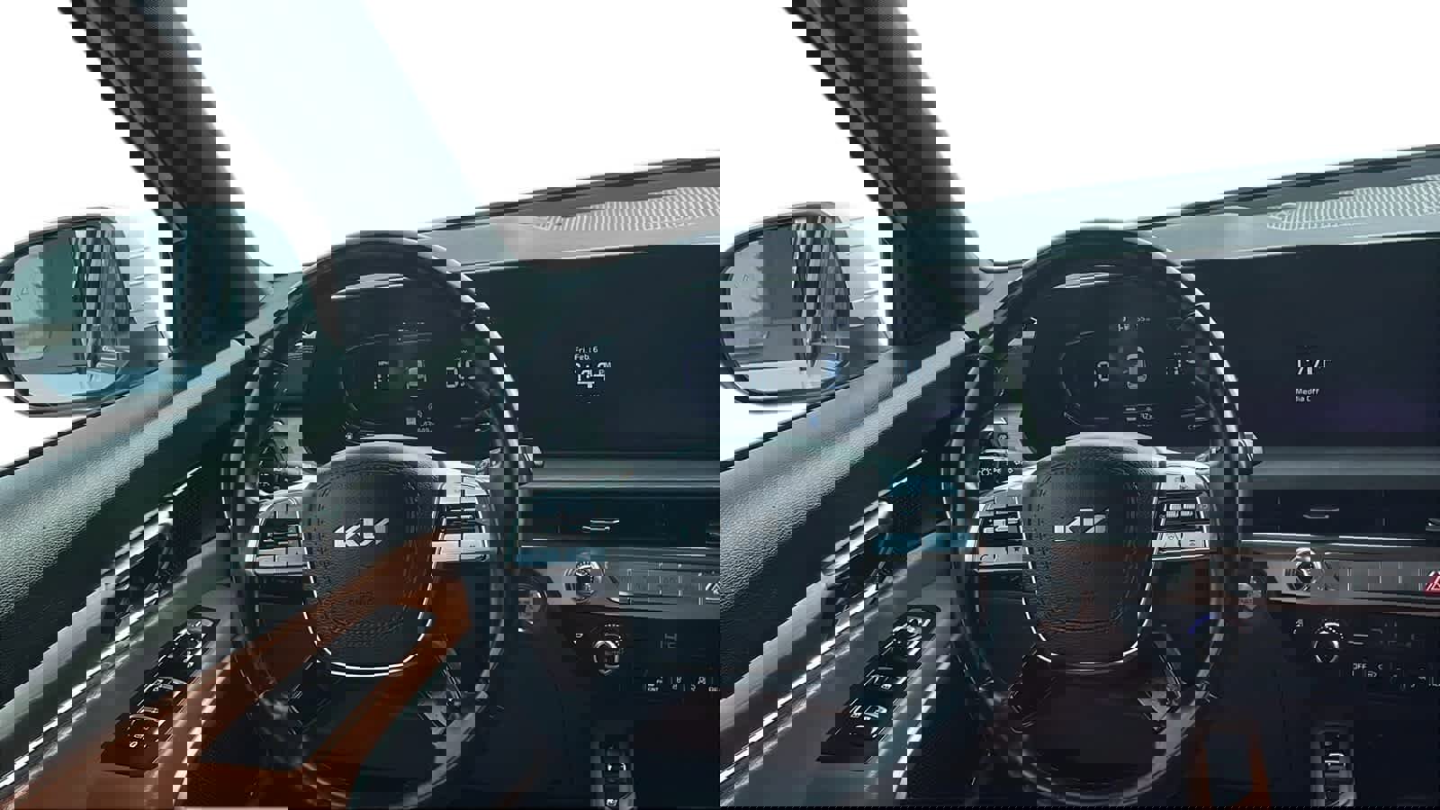 Used 2024 Kia Telluride EX X-Line image 28