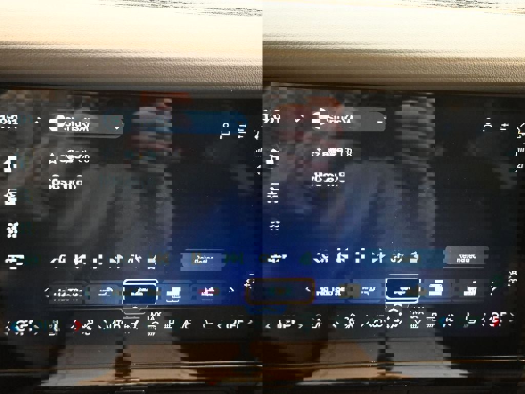 New 2025 Lincoln Navigator L Reserve w/ Jet Appearance Package image 11