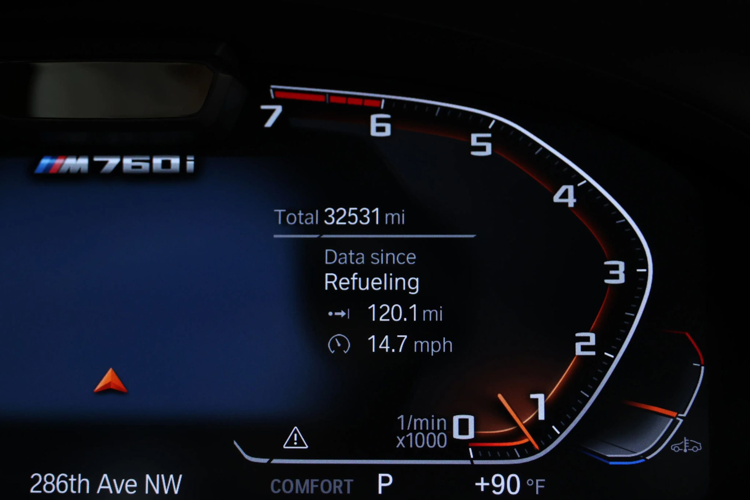 Used 2022 BMW M760i xDrive w/ Luxury Rear Seating Package image 28