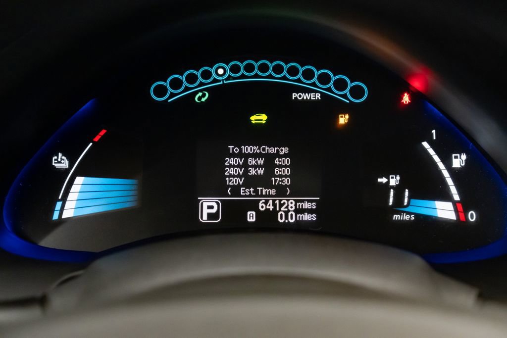 Used 2014 Nissan Leaf S w/ Charge Package image 16