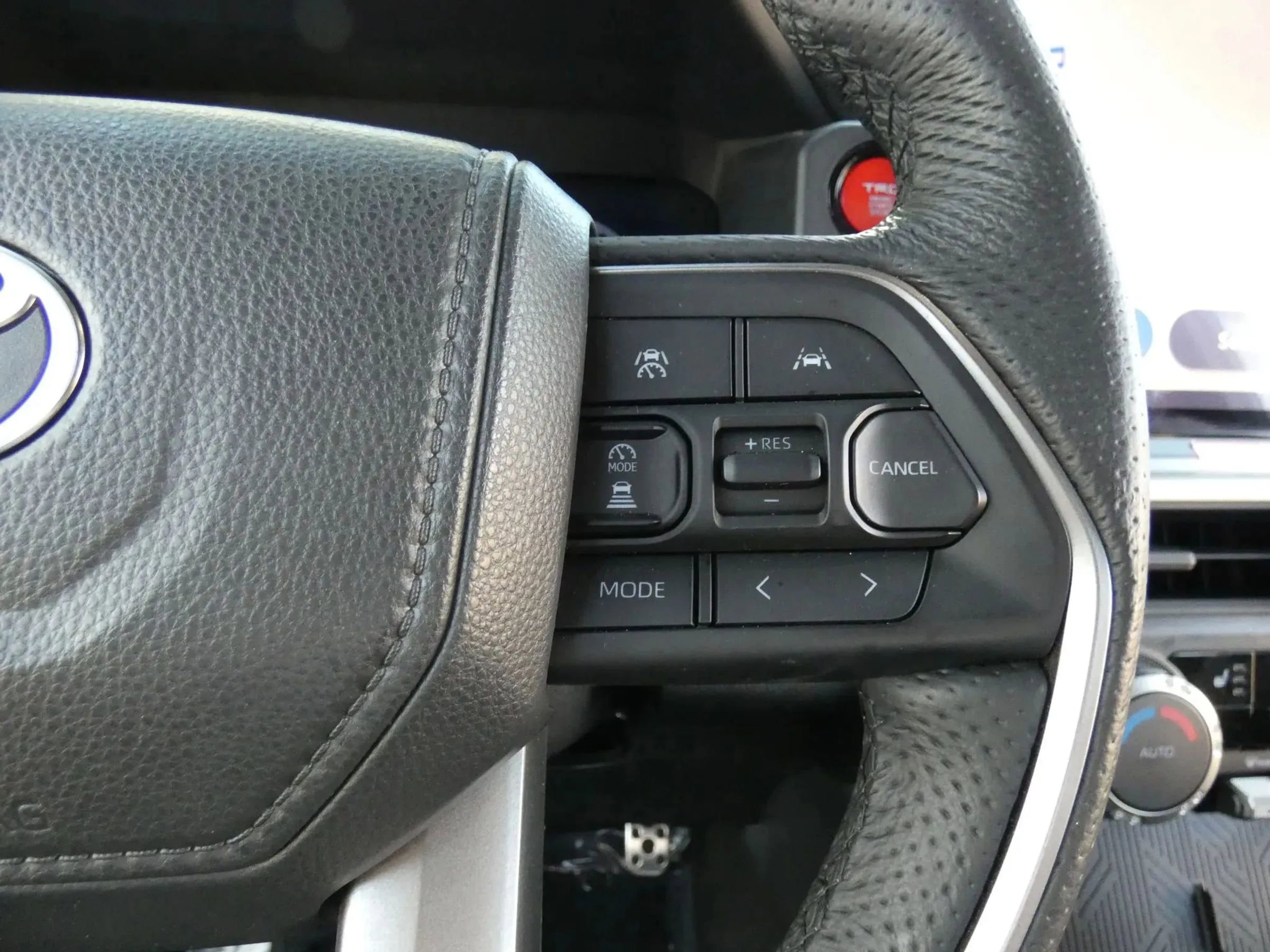 Used 2025 Toyota Tacoma TRD Sport image 77