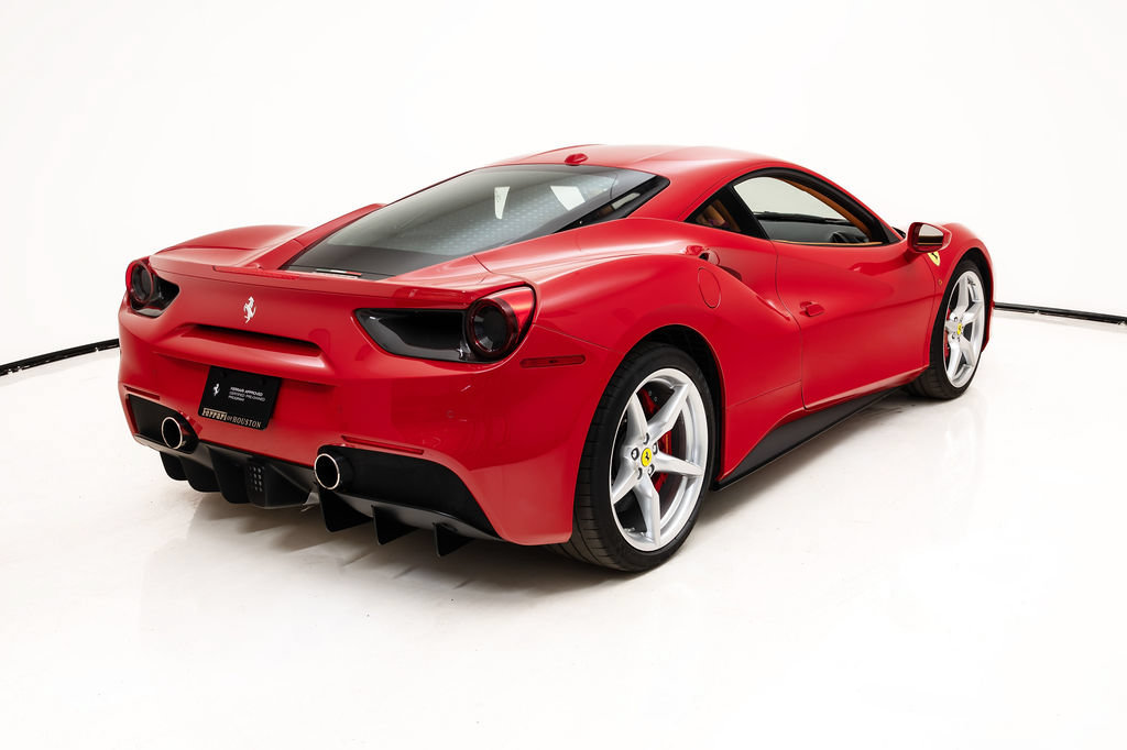 Certified 2017 Ferrari 488 GTB RWD image 7