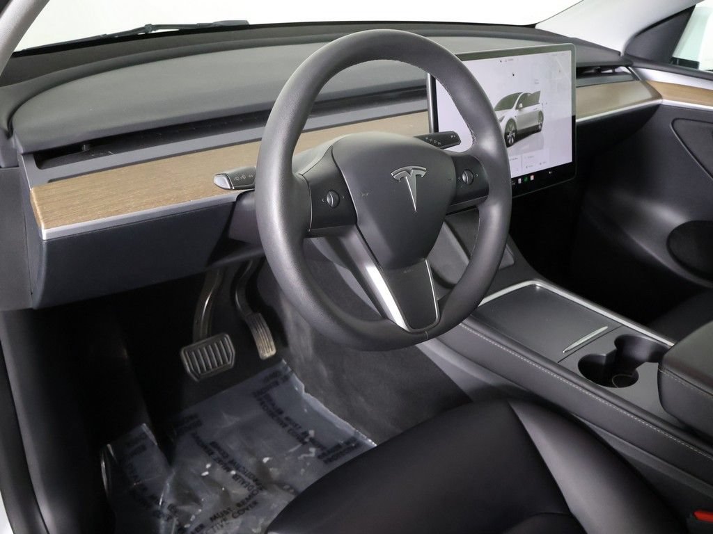 Used 2023 Tesla Model Y Long Range AWD/4WD image 30